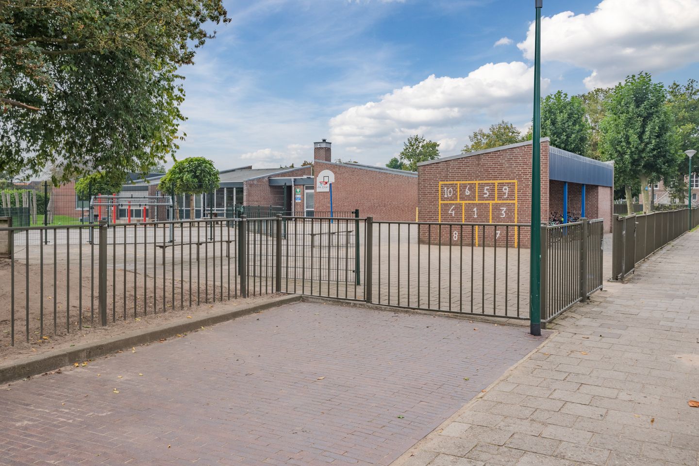 Foto 25 van Schutsboom 35