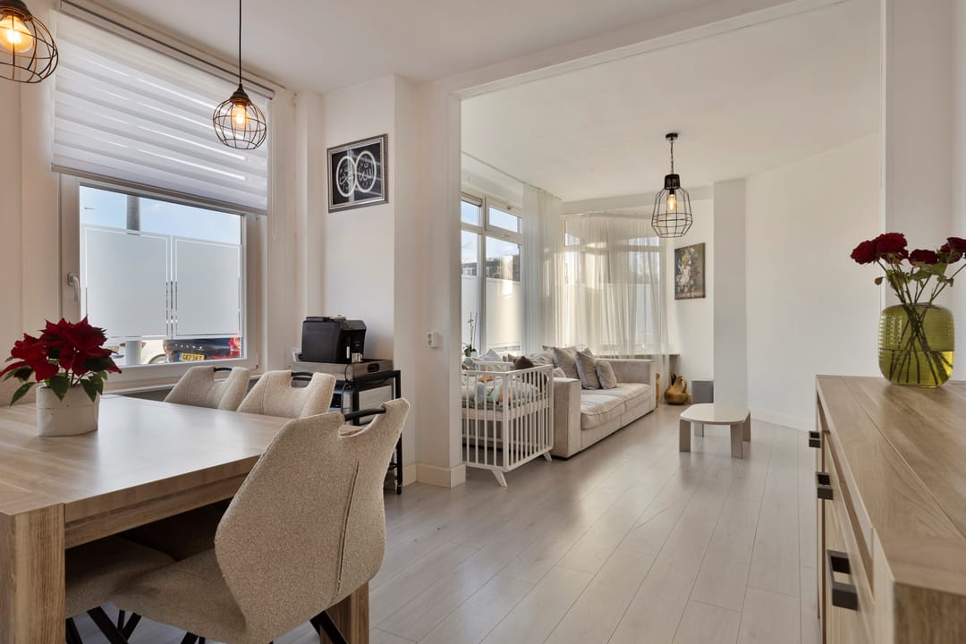 Photo 16 of Loenenseplein 12