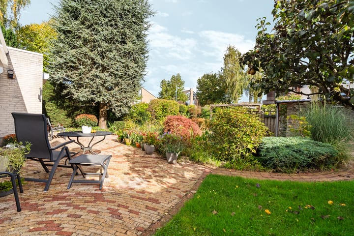 Foto 30 van Vlinderplantsoen 1