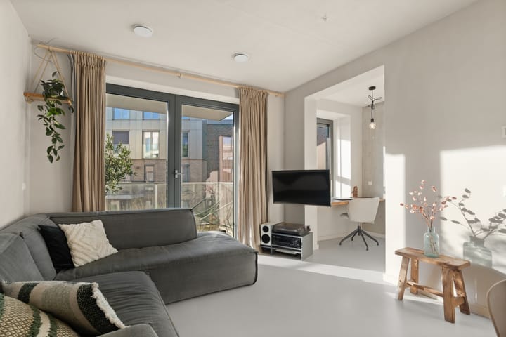 Foto 2 van Vluchtladderstraat 45