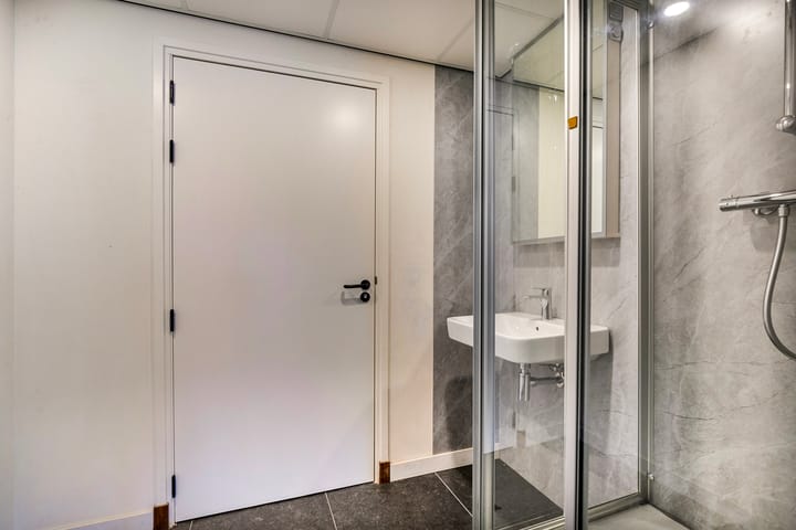 Foto 10 van Diederikstraat 12