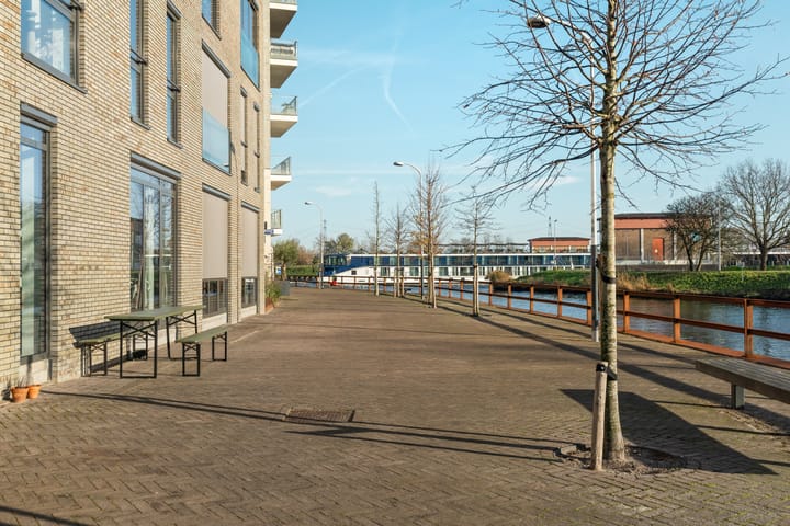 Foto 28 van Vluchtladderstraat 45