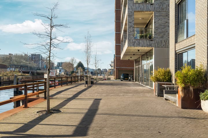 Foto 29 van Vluchtladderstraat 45