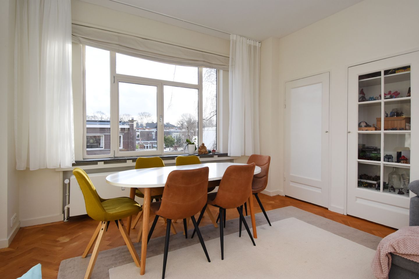 Photo 10 of Van Alkemadelaan 350-220