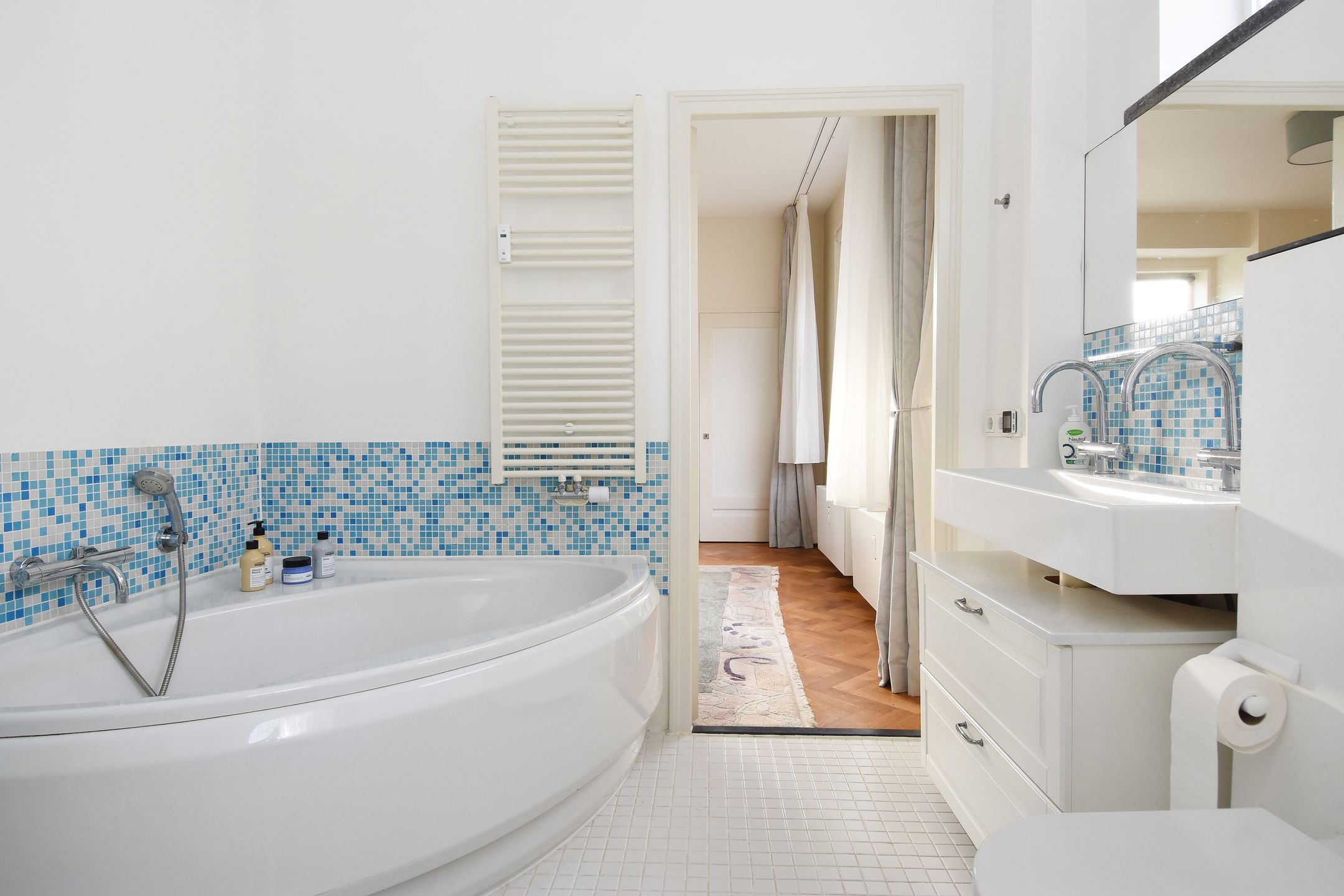 Photo 21 of Van Alkemadelaan 350-220