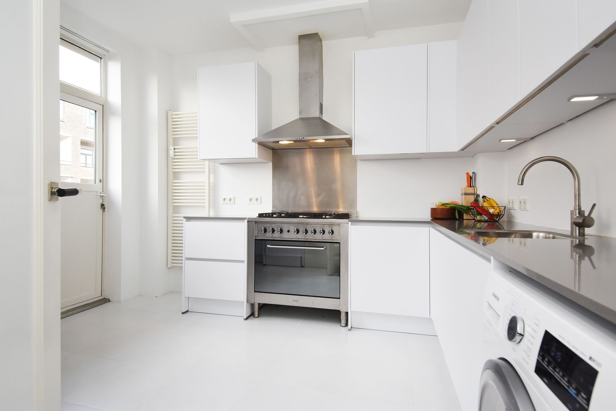 Photo 30 of Van Alkemadelaan 350-220