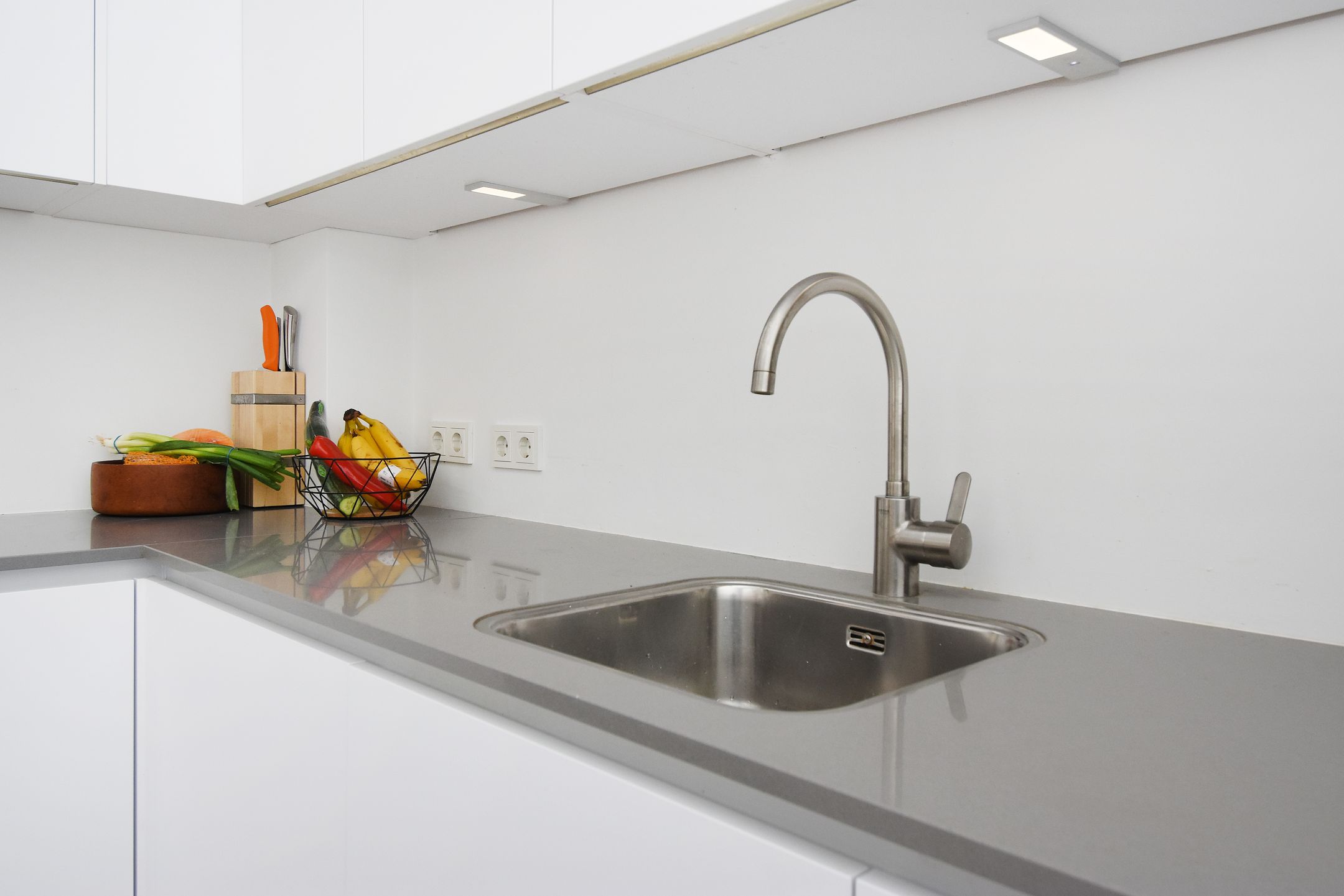 Photo 33 of Van Alkemadelaan 350-220