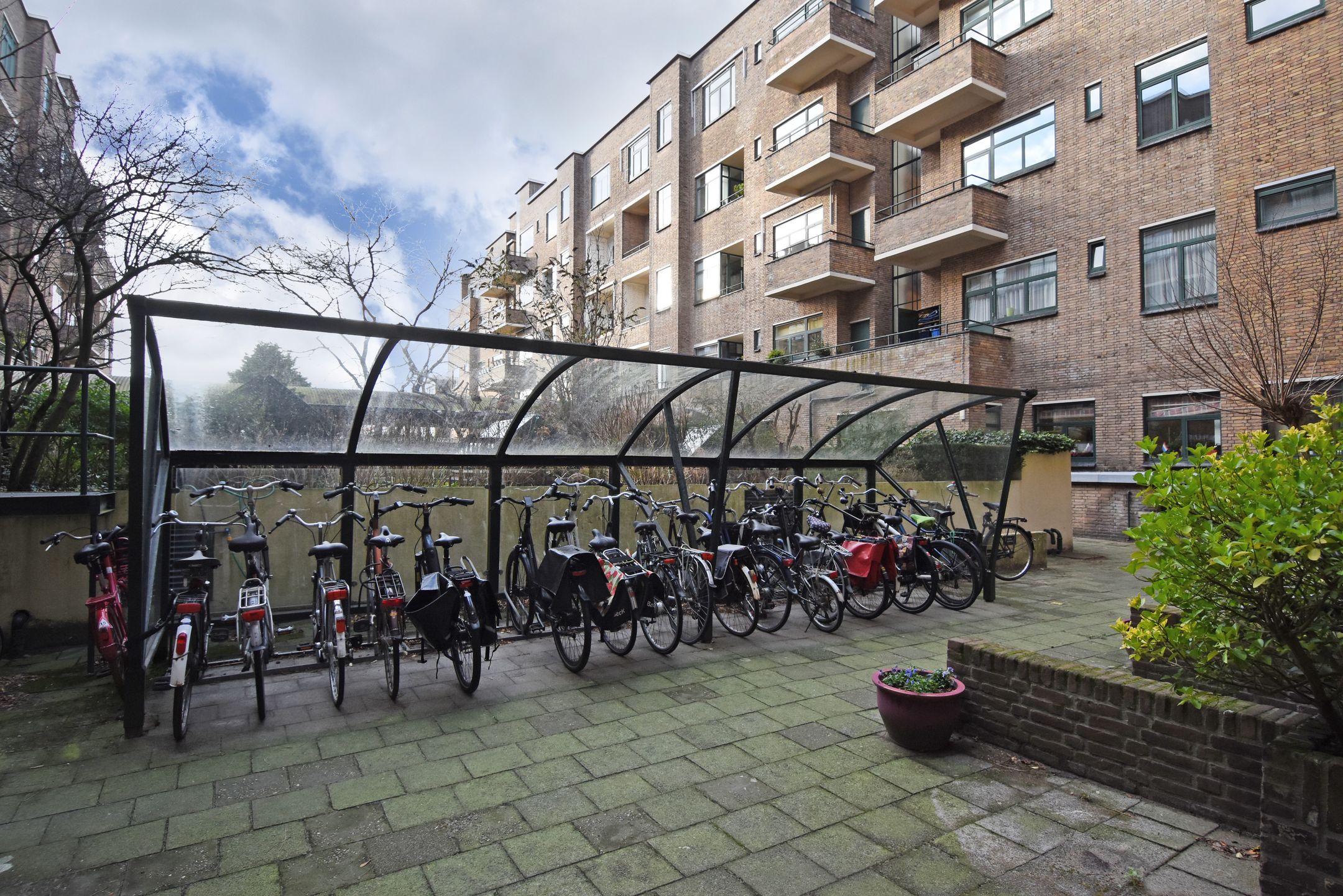 Photo 48 of Van Alkemadelaan 350-220