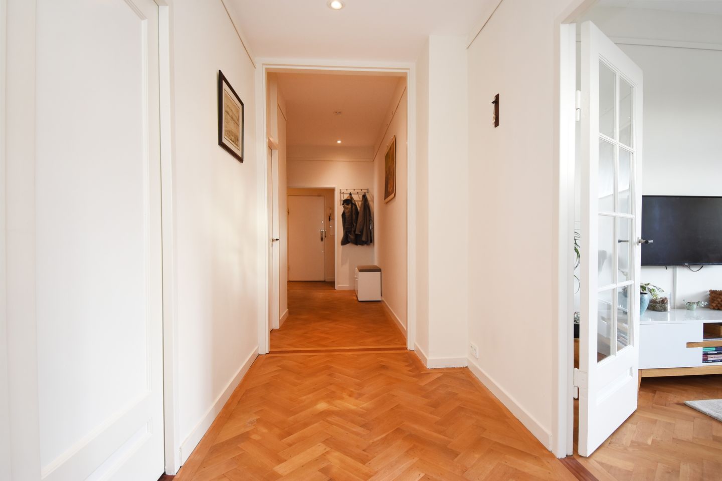 Photo 40 of Van Alkemadelaan 350-220