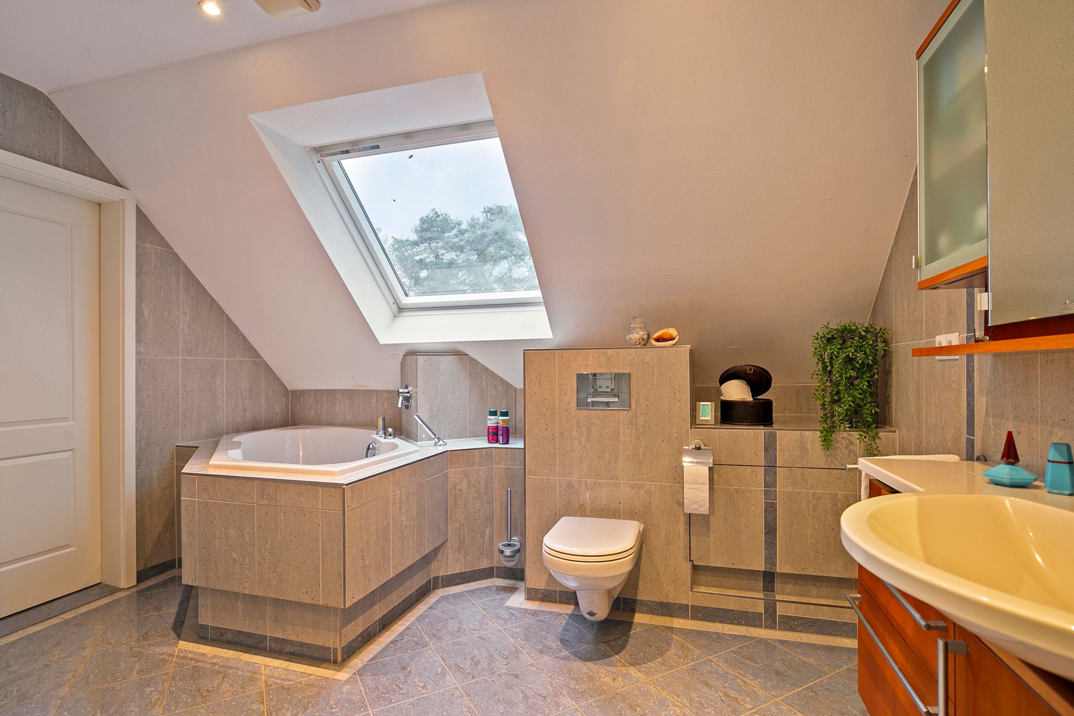 Foto 30 van Tatralaan 11