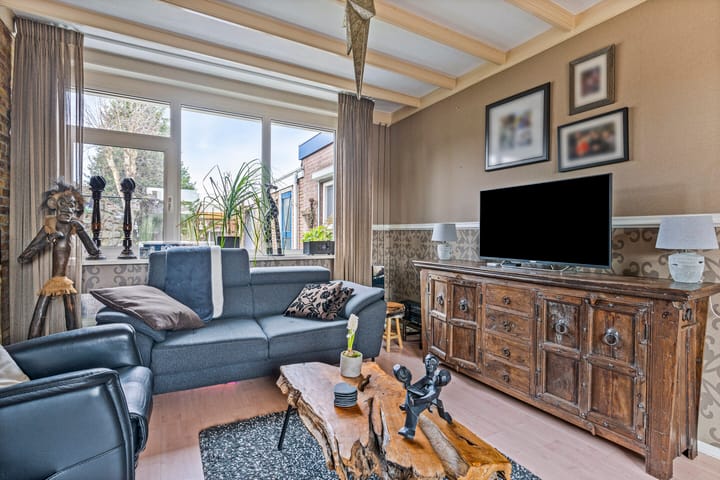 Photo 4 of Prins Bernhardstraat 22