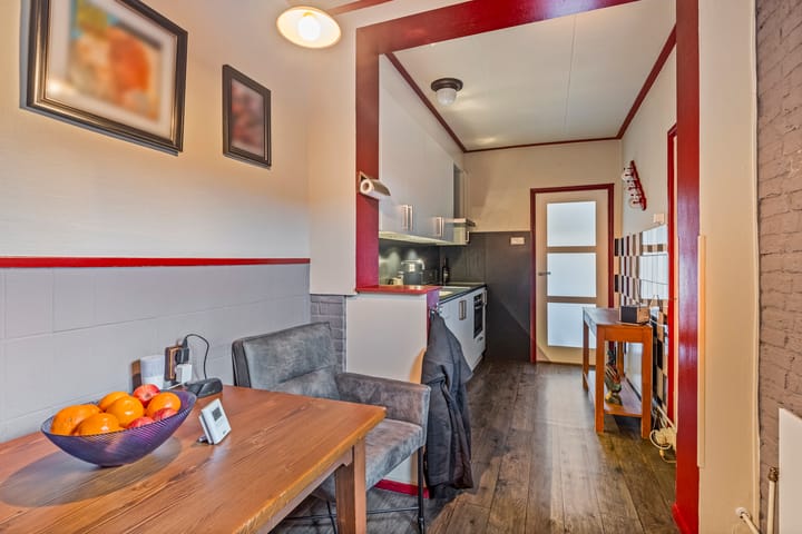 Photo 10 of Prins Bernhardstraat 22