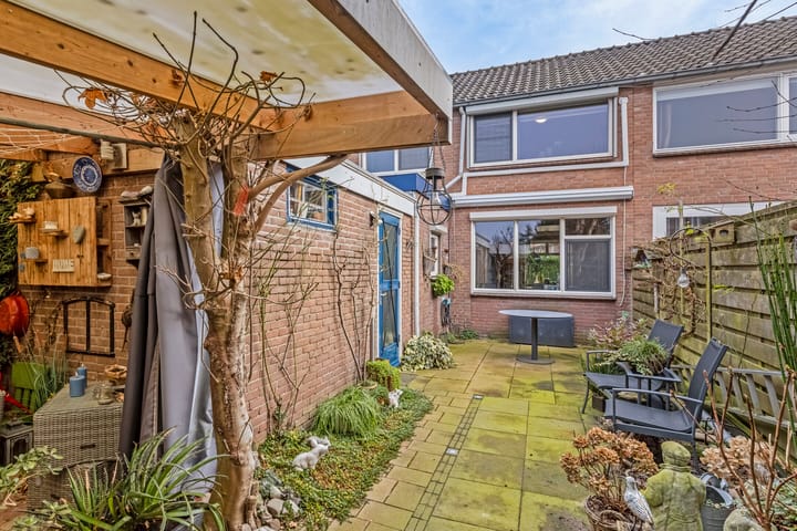 Photo 22 of Prins Bernhardstraat 22