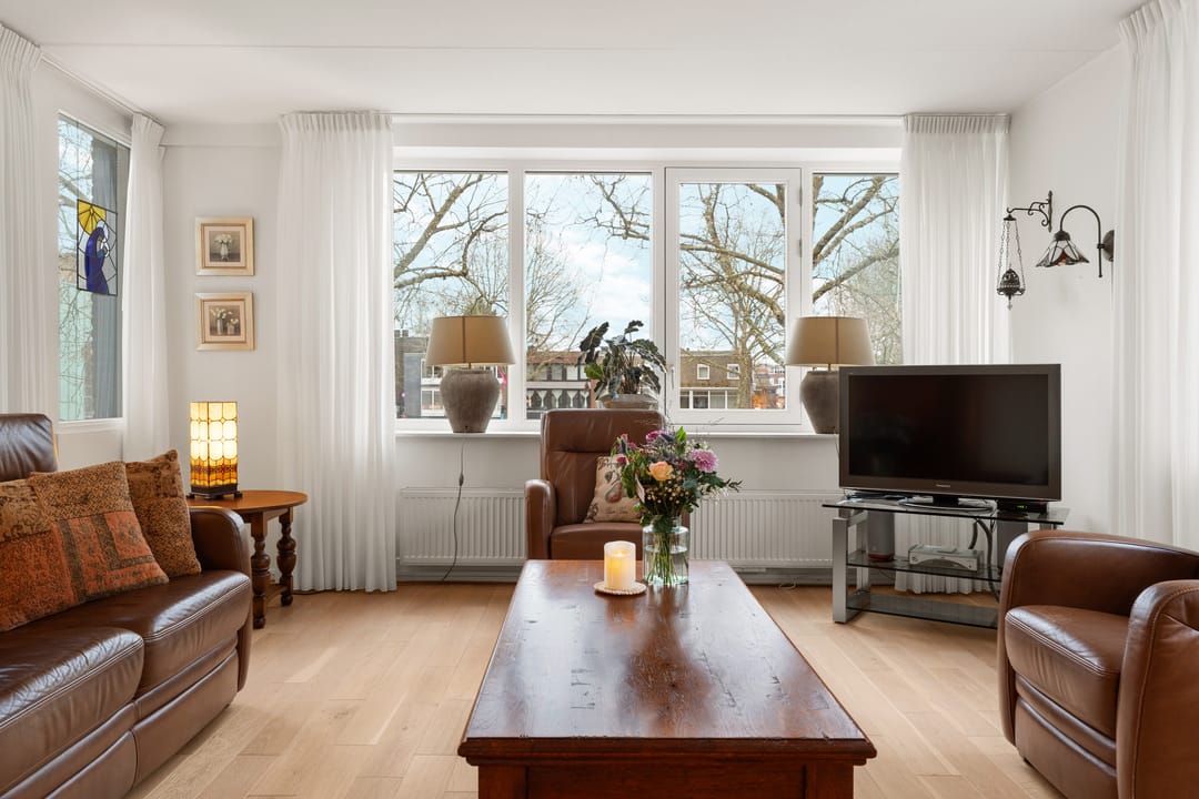 Foto 8 van Raadhuisplein 15-15