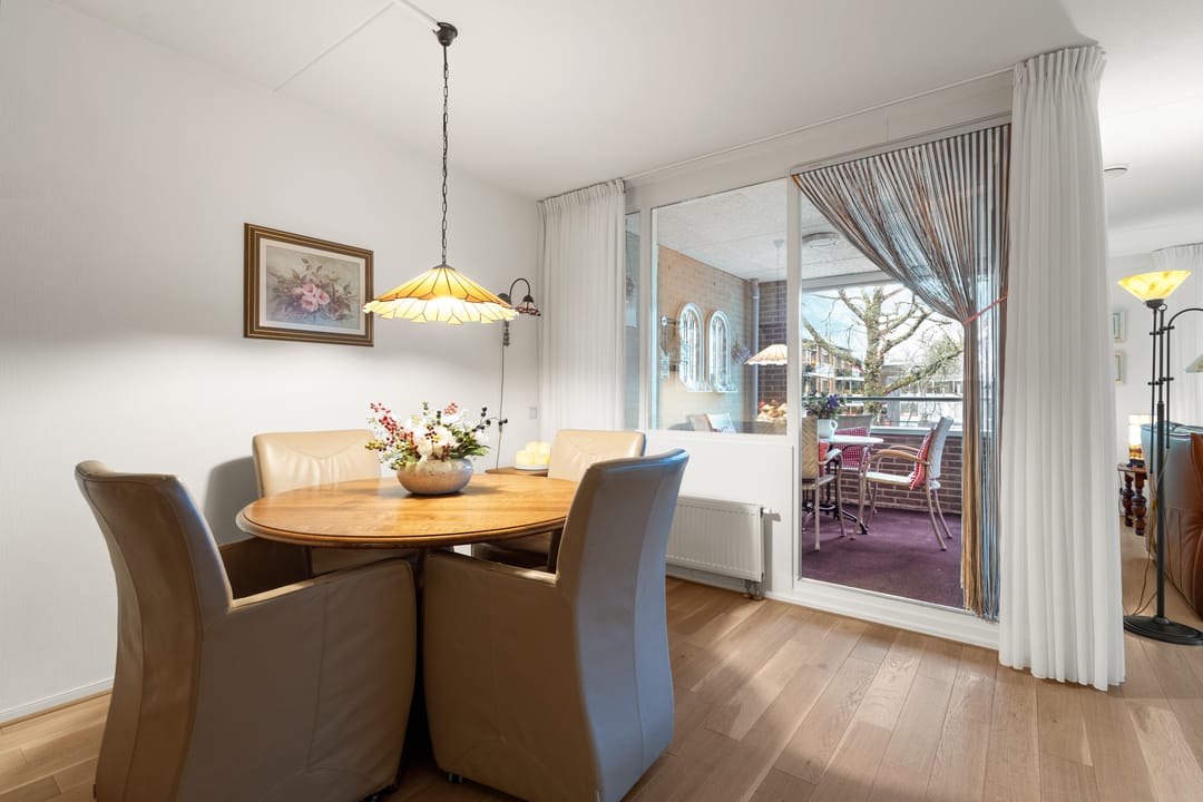 Foto 17 van Raadhuisplein 15-15