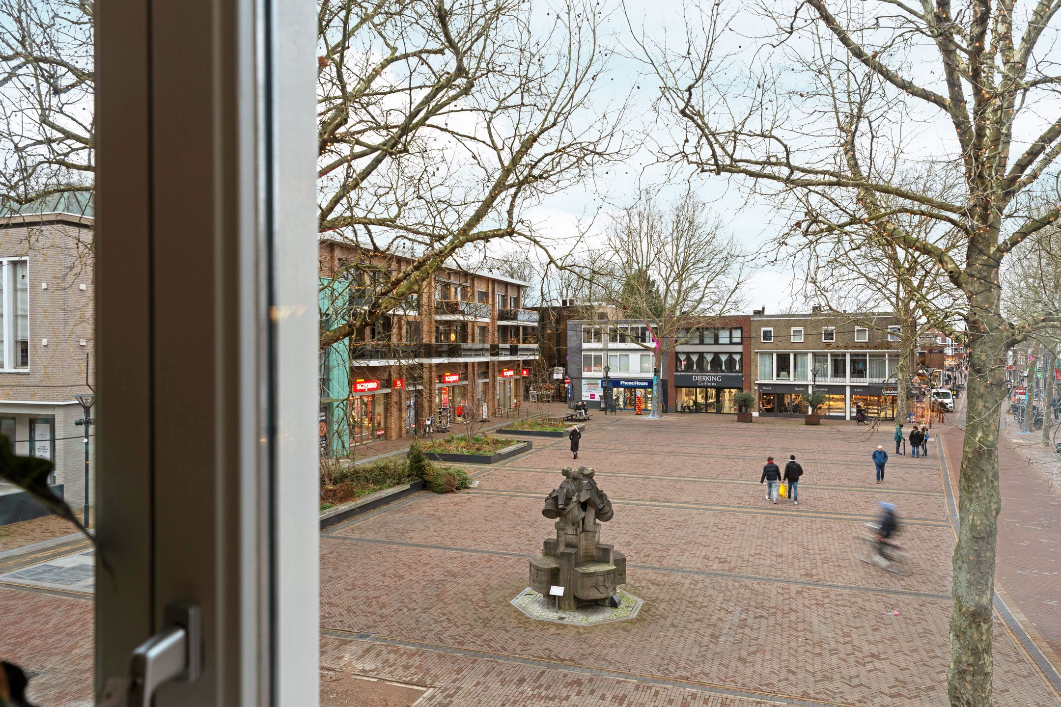 Foto 21 van Raadhuisplein 15-15