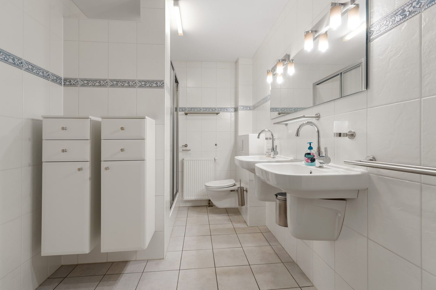 Foto 25 van Raadhuisplein 15-15