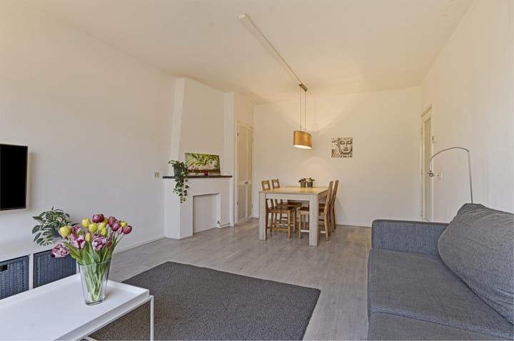 Foto 8 van Admiraal de Ruyterlaan 15