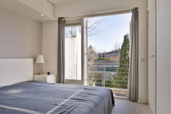 Foto 16 van Admiraal de Ruyterlaan 15