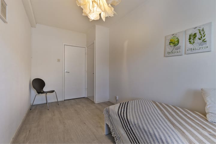 Foto 20 van Admiraal de Ruyterlaan 15