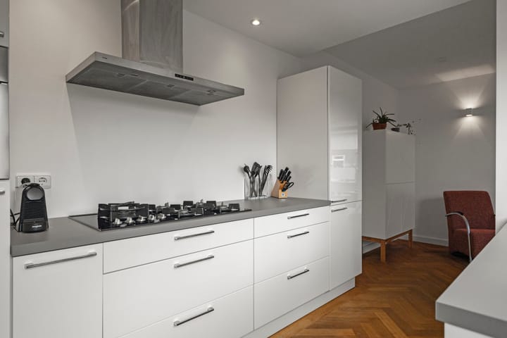 Foto 12 van Erasmusstraat 12