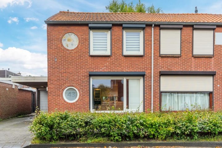 Foto 31 van Maststraat 43