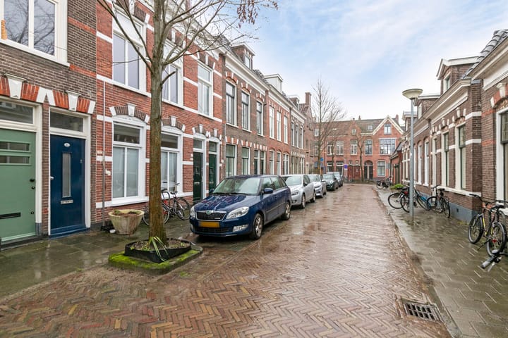 Foto 8 van Leeuwarderstraat 42-A