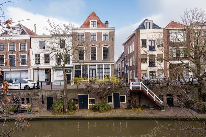 Bekijk foto van Oudegracht 20 A