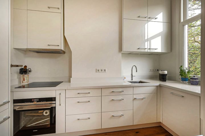 Photo 10 of Johannes Verhulststraat 8-2