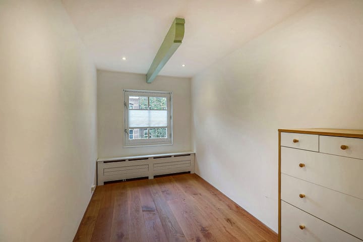 Photo 17 of Johannes Verhulststraat 8-2