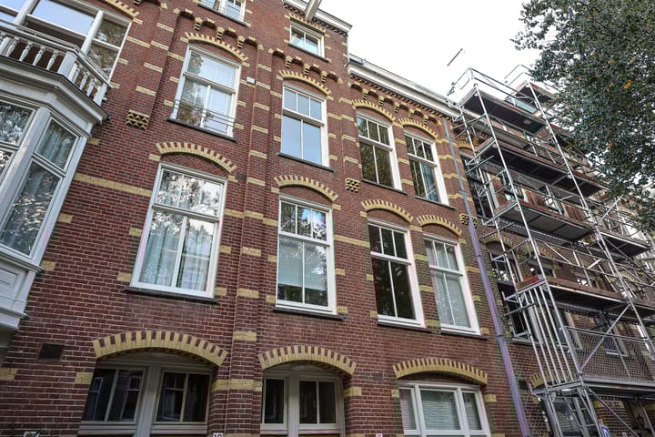 Photo 26 of Johannes Verhulststraat 8-2