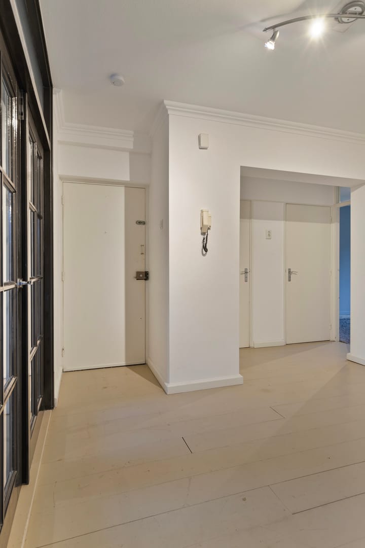 Foto 8 van Edmond Hellenraadstraat 58