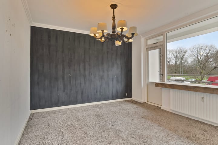 Foto 16 van Edmond Hellenraadstraat 58