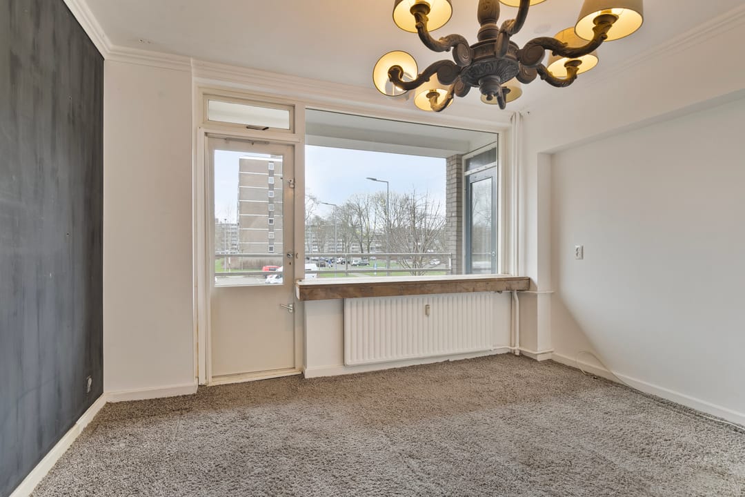 Foto 17 van Edmond Hellenraadstraat 58