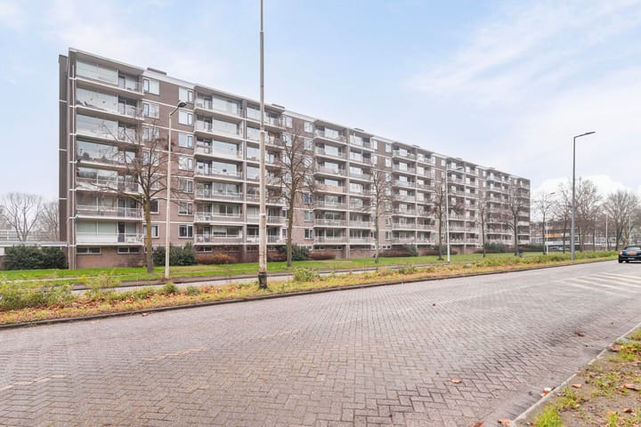 Foto 30 van Edmond Hellenraadstraat 58