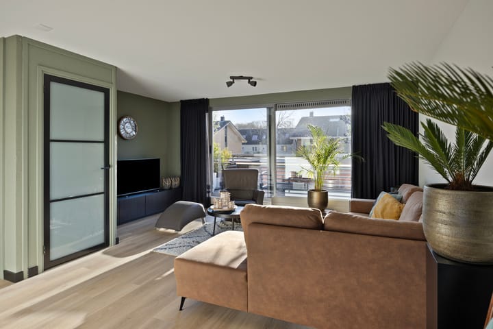 Foto 12 van De Hovenlaan 133