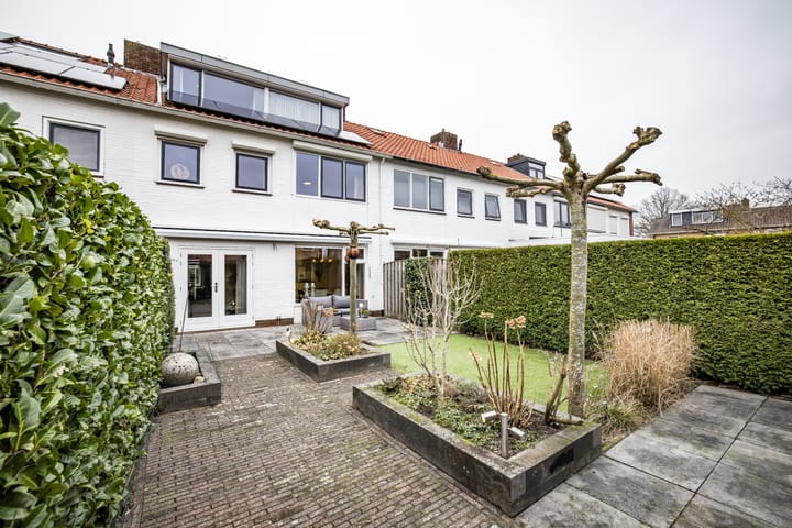 Foto 37 van Thomas a Kempislaan 25