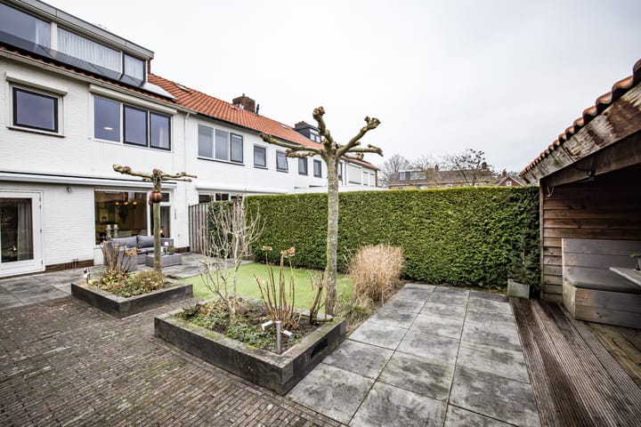 Foto 38 van Thomas a Kempislaan 25