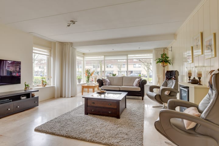 Foto 14 van Zwanebloem 18