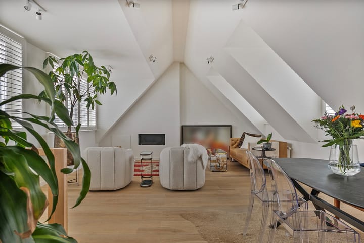 Foto 8 van Jekerstraat 25-B