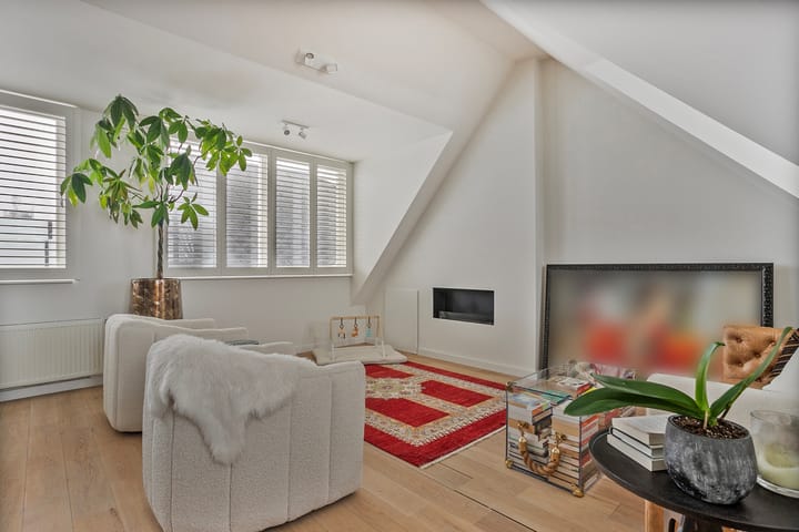 Foto 10 van Jekerstraat 25-B