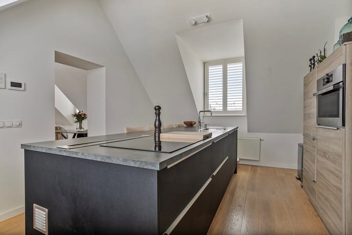 Foto 18 van Jekerstraat 25-B