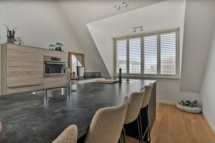 Foto 21 van Jekerstraat 25-B