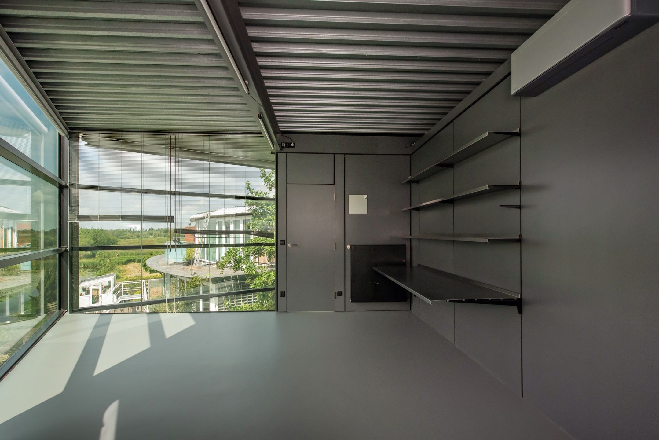 Foto 33 van Straat van Ormoes 147