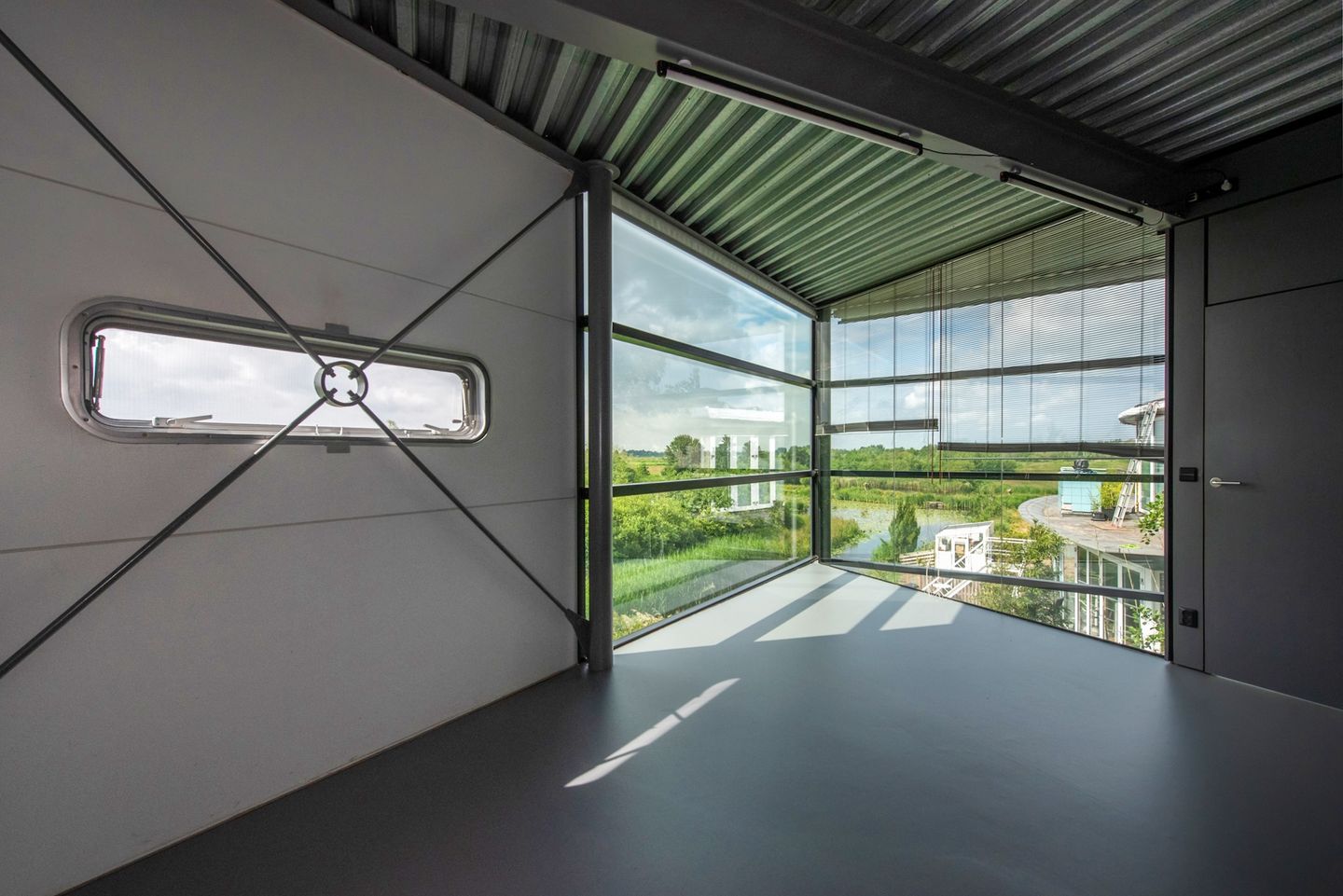 Foto 34 van Straat van Ormoes 147