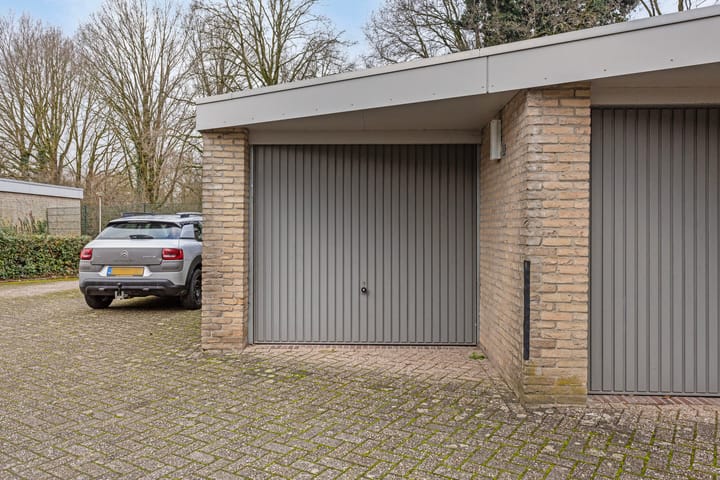 Photo 33 of Esschebaan 100