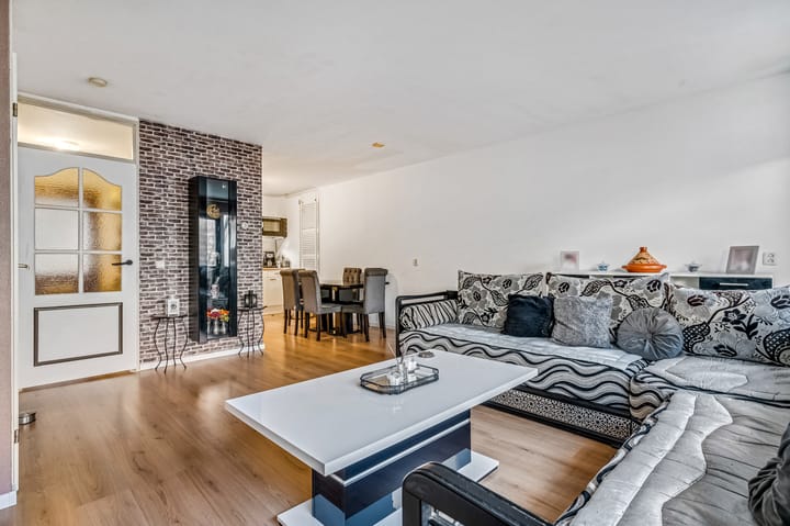 Photo 3 of Hollandia 54