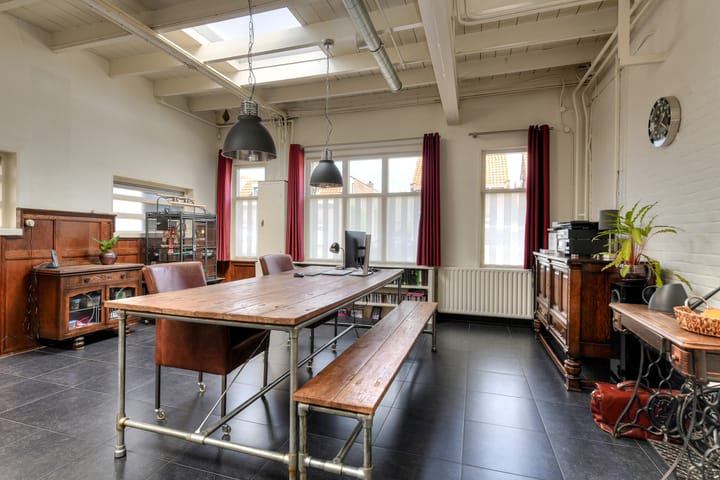 Photo 4 of Hoofdstraat 50