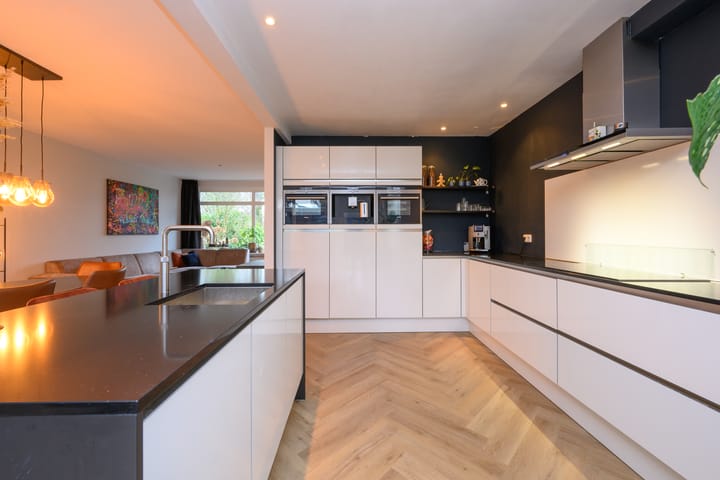 Foto 9 van Baron van Sytzamastraat 30