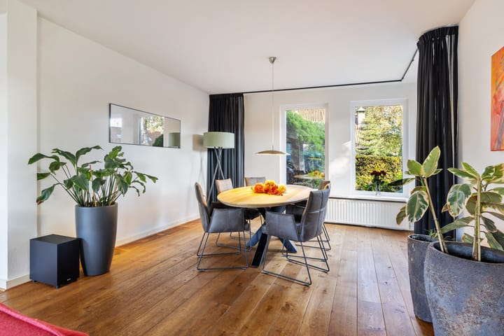 Foto 2 van Stadrijk 200